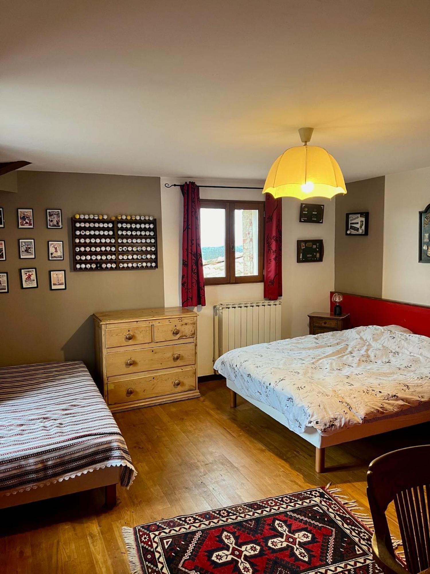 Les Garennes Hotel Saint-Uze Eksteriør billede