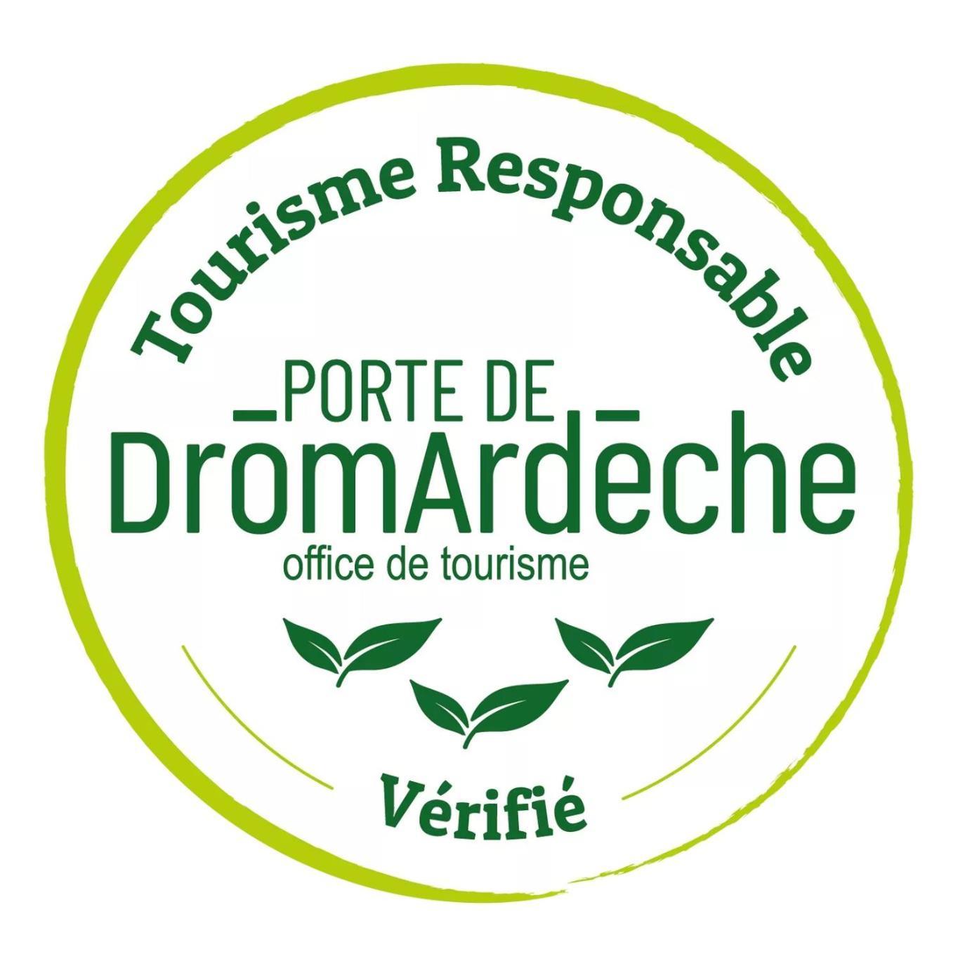 Les Garennes Hotel Saint-Uze Eksteriør billede
